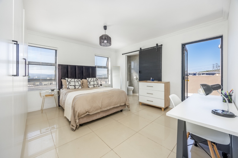 8 Bedroom Property for Sale in Haasendal Western Cape